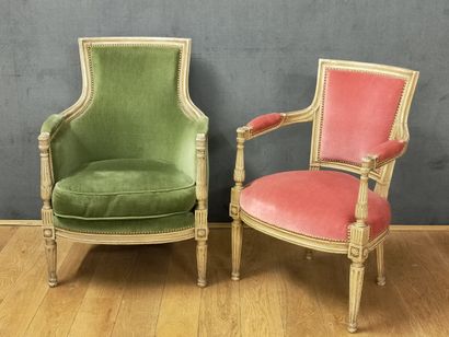 BERGERE ET FAUTEUIL à dossier cabriolet de...