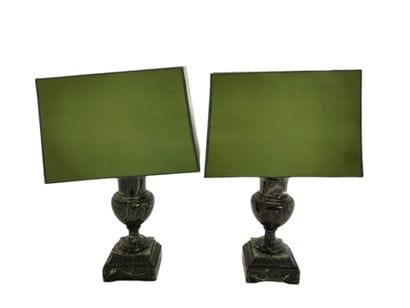 PAIRE DE CASSOLETTES en forme de vase balustre...