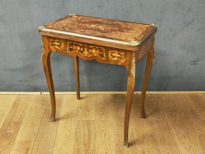 TABLE A JEUX PORTEFEUILLE FORMANT COIFFEUSE...