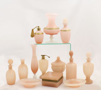 GARNITURE DE TOILETTE 13 pièces Circa 1960...
