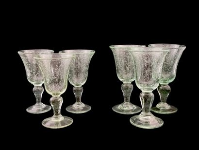 BIOT - SUITE DE 8 VERRES A EAU ET 8 VERRES...