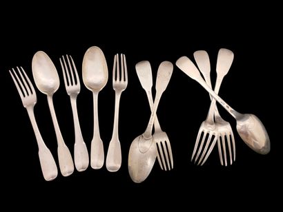 6 FOURCHETTES ET 4 CUILLERES DE TABLE d'Epoque...