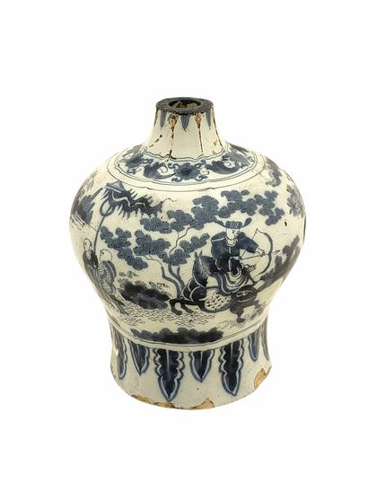 DELFT BOUTEILLE XVIIIEME SIECLE Style Chine...