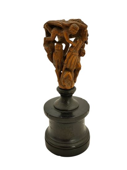 POMMEAU DE CANNE (?) en buis sculpté et ajouré...