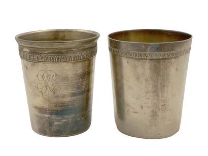 DEUX TIMBALES XIX-XXème Siècle en argent...