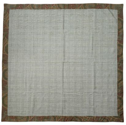 PLAID RECTANGULAIRE en laine à décor pied-de-poule...