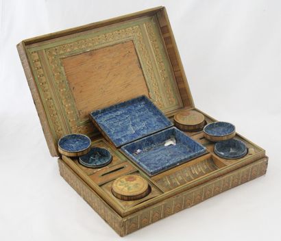 COFFRET A BIJOUX OU DE TOILETTE du Début...