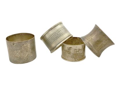 4 RONDS DE SERVIETTE XIX-XXème Siècle en...