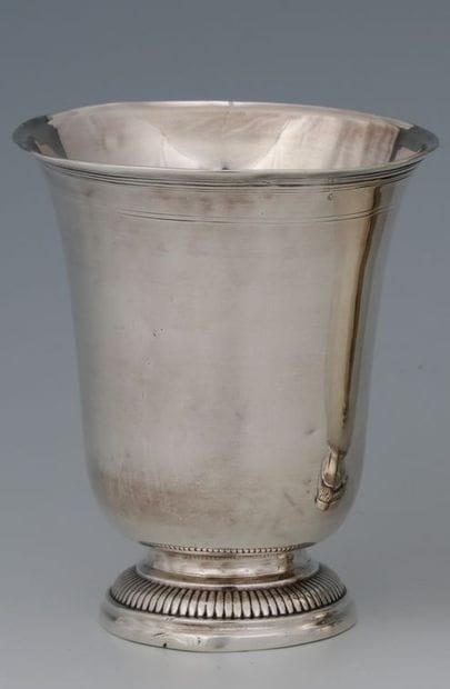 TIMBALE TULIP on a frame in silver 950 Millièmes...