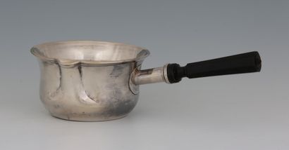 
CASSEROLE à bord évasé en argent Minerve...