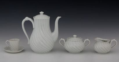 HAVILAND - LIMOGES - 15 PIECES COFFEE SET...