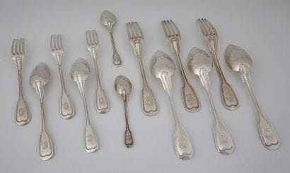 PART OF A 53 PIECES COUVER SET in Minerva...