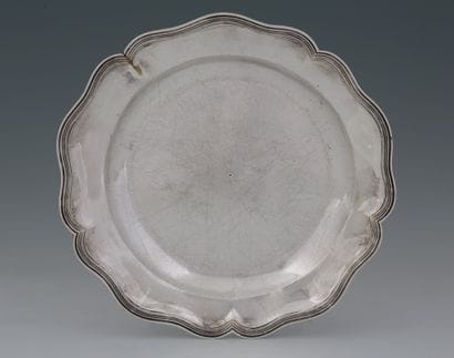 ROUND PLAT with a moving edge in silver 950...