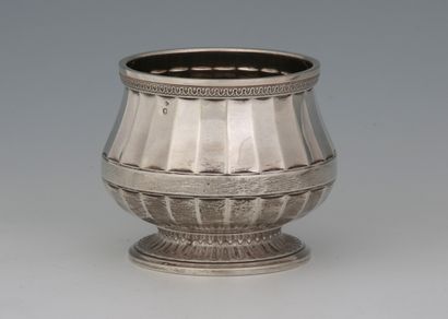 PETITE JARDINIERE DE TABLE ronde à pans coupés...