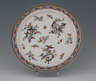 LIMOGES - PLAT A GATEAU ROND en porcelaine...