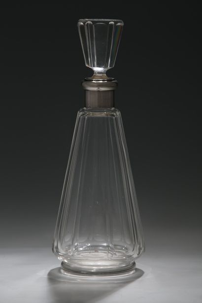 CARAFE A ALCOOL TRONCONIQUE en cristal blanc...