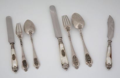 PETITE PARTIE DE MENAGERE 15 PIECES en argent...