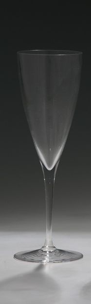 BACCARAT - MODELE DOM PERIGNON - 12 FLUTES...