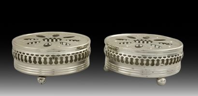 
PAIRE DE DEUX PETITS CHAUFFE-PLATS RONDS...