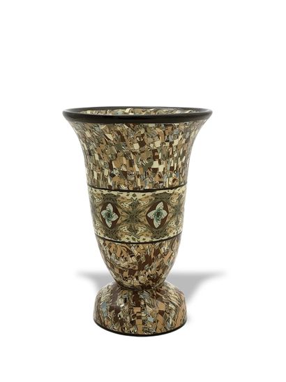 Dans le goût de Jean GERBINO à Vallauris

VASE...