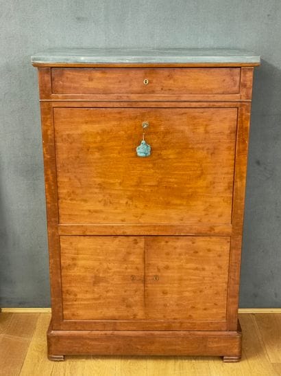 SECRETAIRE d Epoque Restauration en placage...