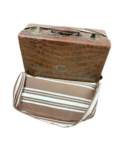 2 VALISES DE DEUX TAILLES - Angleterre Circa...