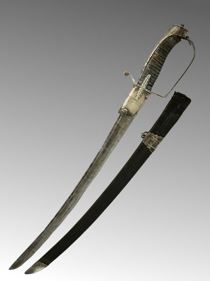 SABRE D'OFFICIER D'INFANTERIE LEGERE BRITANNIQUE

Poignée...