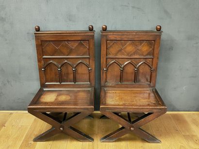 PAIRE DE CHAISES à dossier plat - Angleterre...