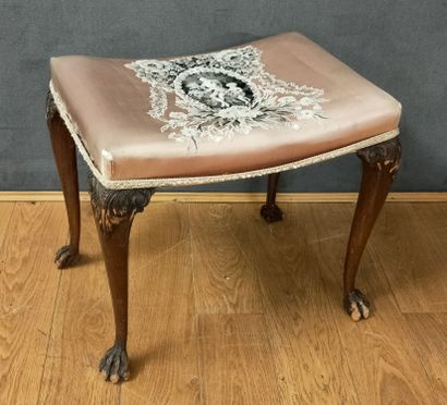 TABOURET de Style Chippendale XXème Siècle...