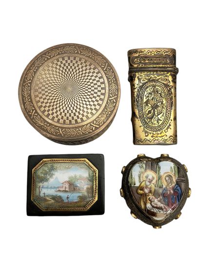 
4 BOITES ET ETUIS principalement d'Epoque...