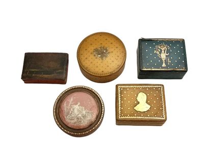 7 BOITES A BONBONS d'Epoque Louis Philippe...