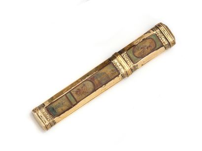 Etui à cire à section octogonale en métal...