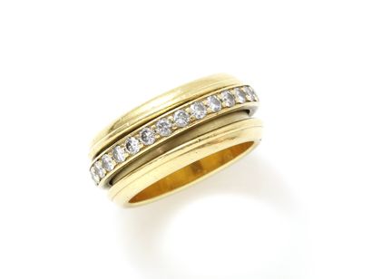 PIAGET ''POSSESSION''

Bague en or 750 millièmes,...