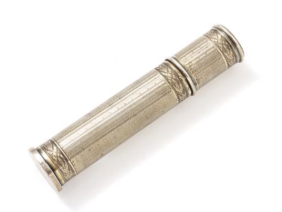 Etui à cire en argent vermeillé 800 millièmes,...