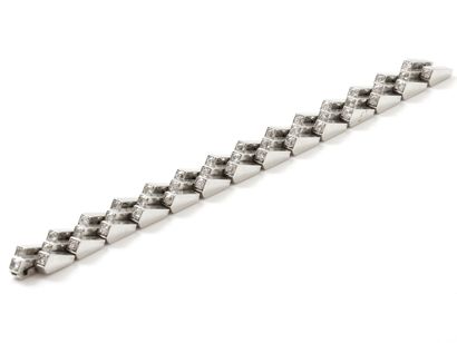 BOUCHERON PARIS ''CREMAILLERE''

Bracelet...