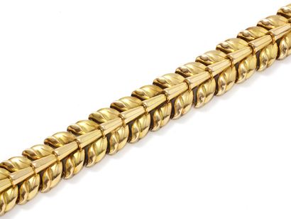 Bracelet tank articulé en or 750 millièmes,...