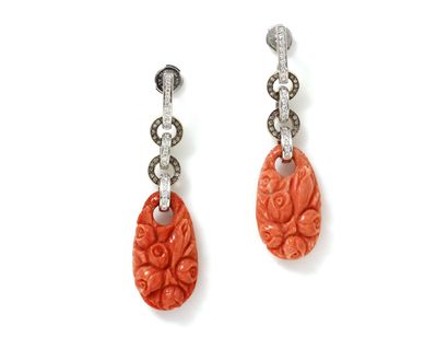 Paire de pendants d'oreilles 2 tons d'or...