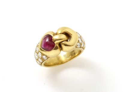 BVLGARI

Bague jonc en or 750 millièmes habillée...