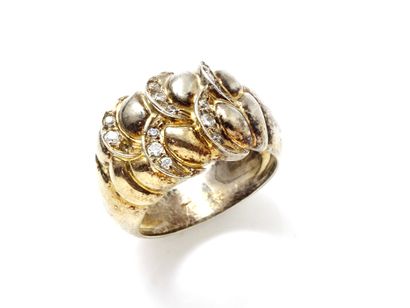 Bague jonc 2 tons d'or 750 millièmes à décor...
