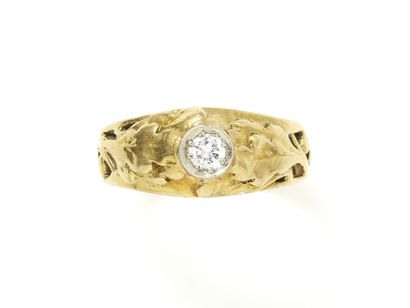 Bague jonc en or 750 millièmes ornée d'un...