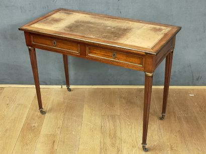 PETIT BUREAU PLAT de Style Louis XVI, Début...