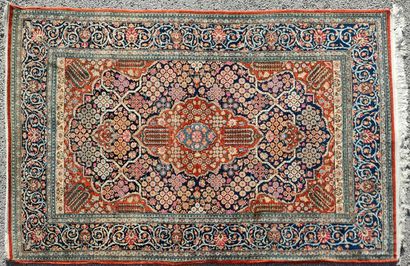 
TAPIS KESCHAN (chaîne et trame en coton,...