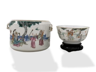 CHINE vers 1900

COUPE polylobée en porcelaine...