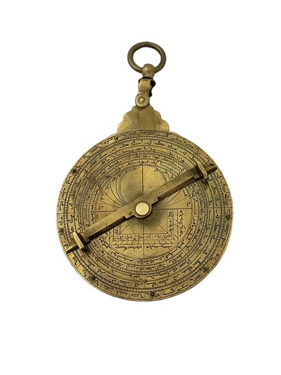 ASTROLABE MAROC XIXème Siècle



En laiton...