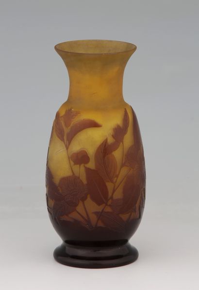 Ets Gallé (1904-1936)

SMALL BALUSTER VASE...