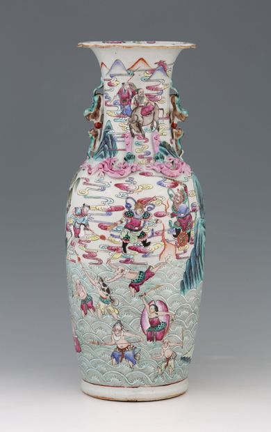 
CHINE, XIXème Siècle




GRAND VASE BALUSTRE...