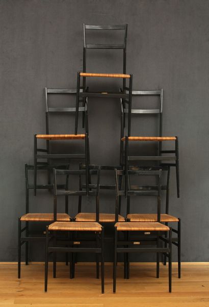 Gio PONTI (1891-1979)

Suite of 8 CHAIRS...