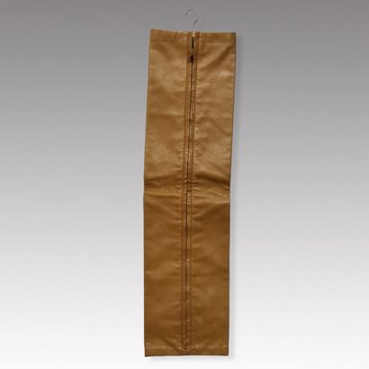 HERMES Paris - Travelling zipped spatula...