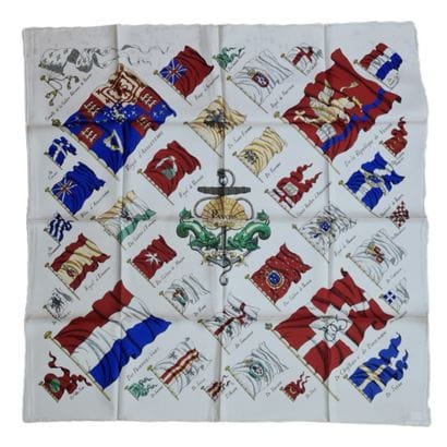 HERMES Paris made in France - CARRE in silk...