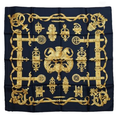 HERMES Paris made in France - CARRE in silk...